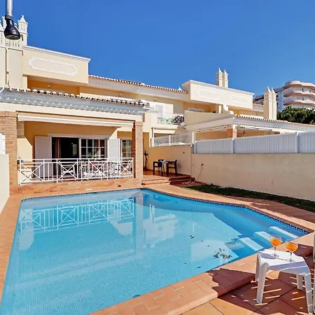 Vilamoura Tennis 호텔 4*